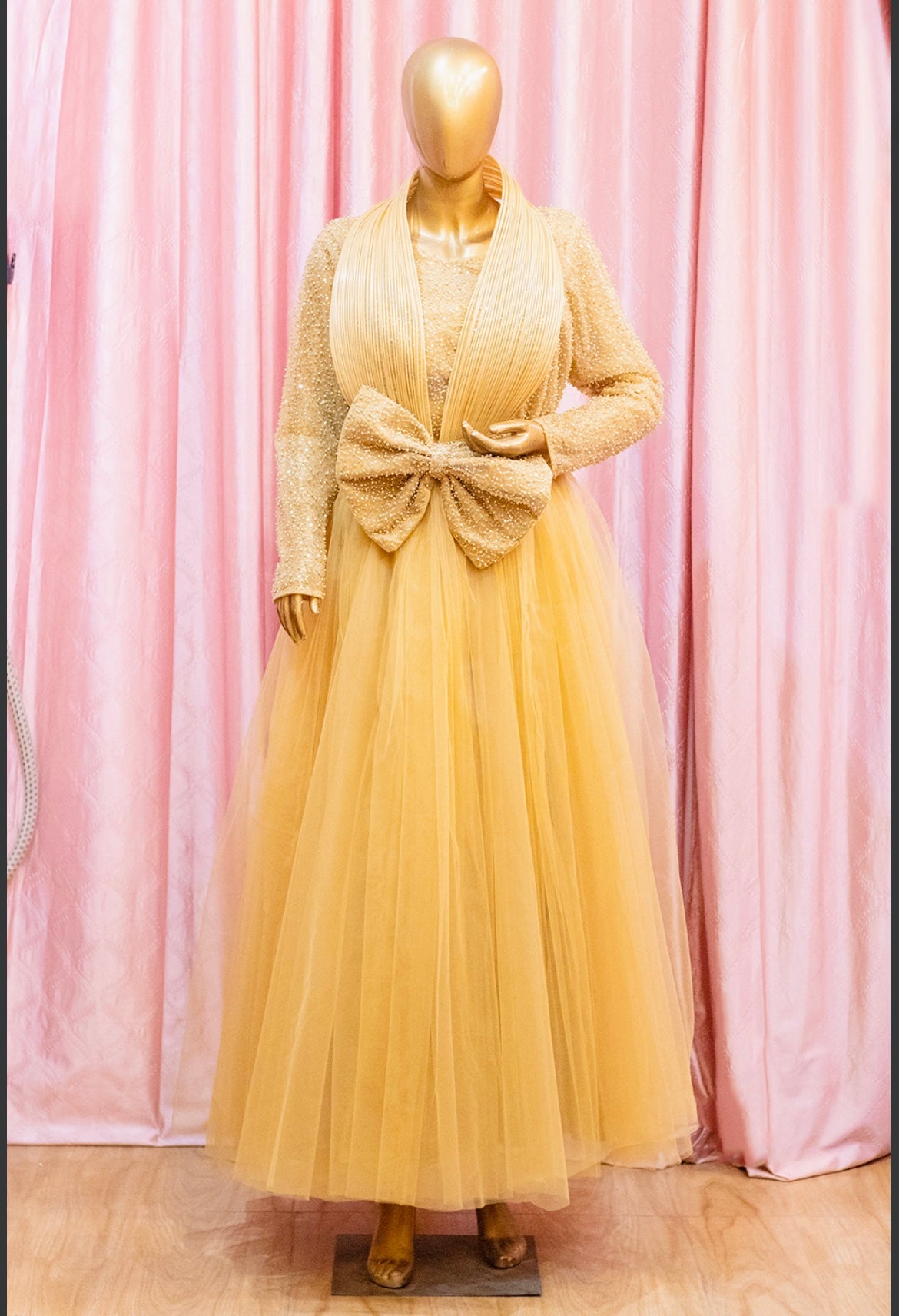 Golden royal beauty