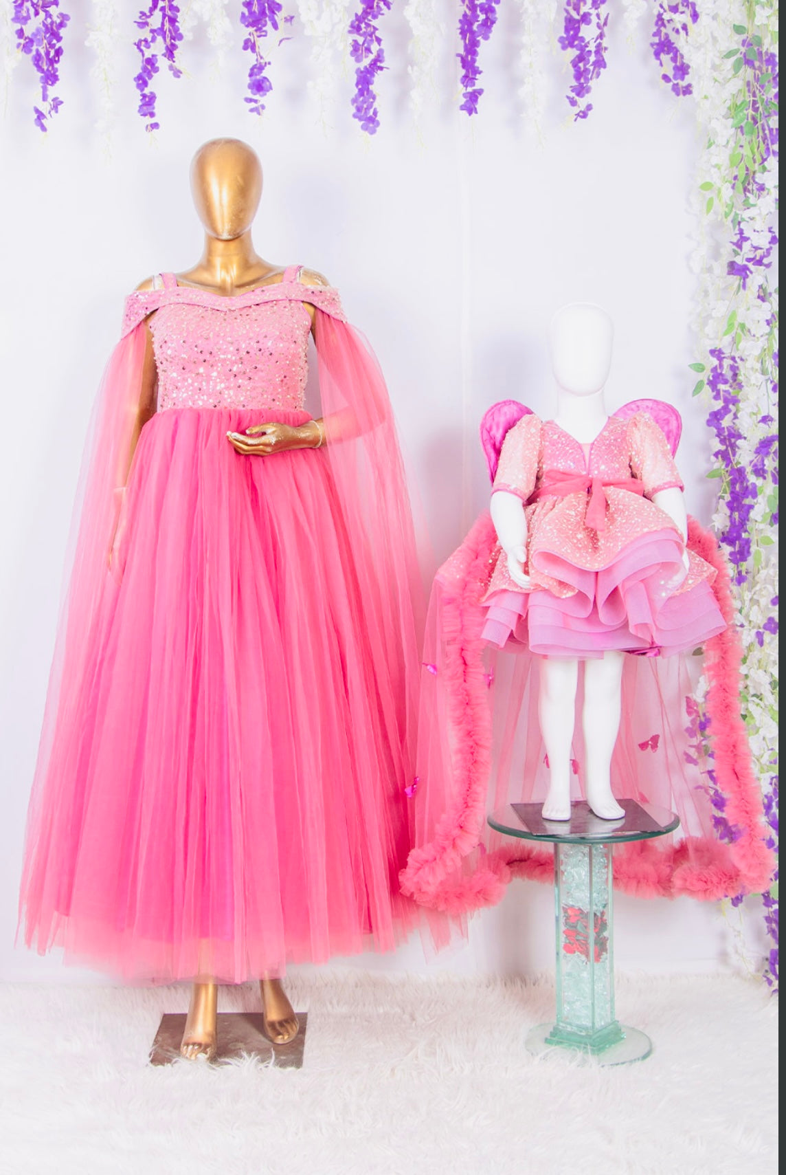 Mother and daughter set